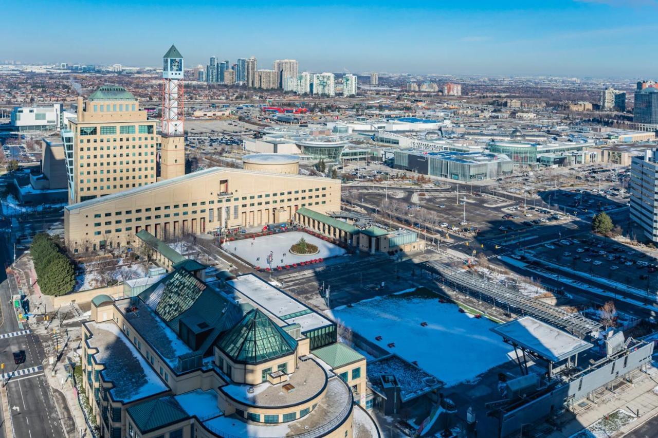 Luxury Apartments In Mississauga Exterior photo